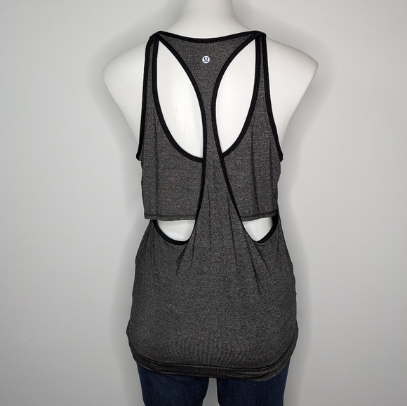 Lululemon Run the Day dark grey racer back scoop neck workout tank top M - Picture 5 of 7